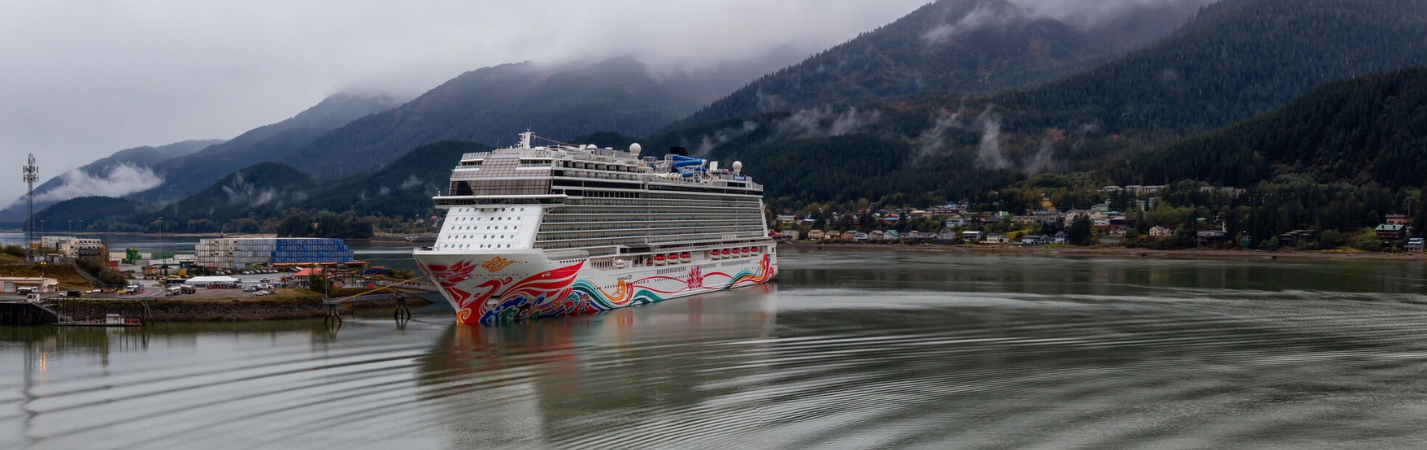 Alaska Cruise Guide: Best Routes, Ports & Things to Do